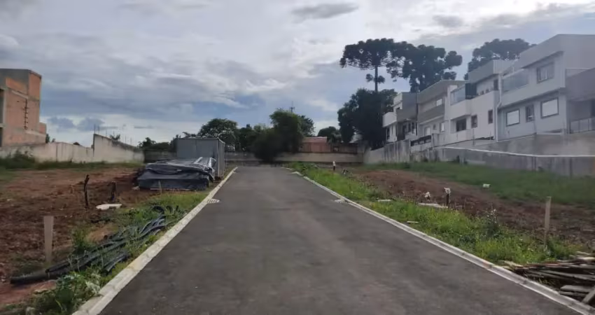 Terreno 180m² em condominio fechado, no bairro do uberaba - curitiba-pr.