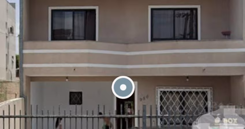 Sobrado 110 m² 3 Quartos, bairro Uberaba R$ 3.100,00