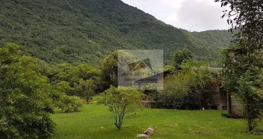 Terreno à venda no São João do Rio Vermelho, Florianópolis 