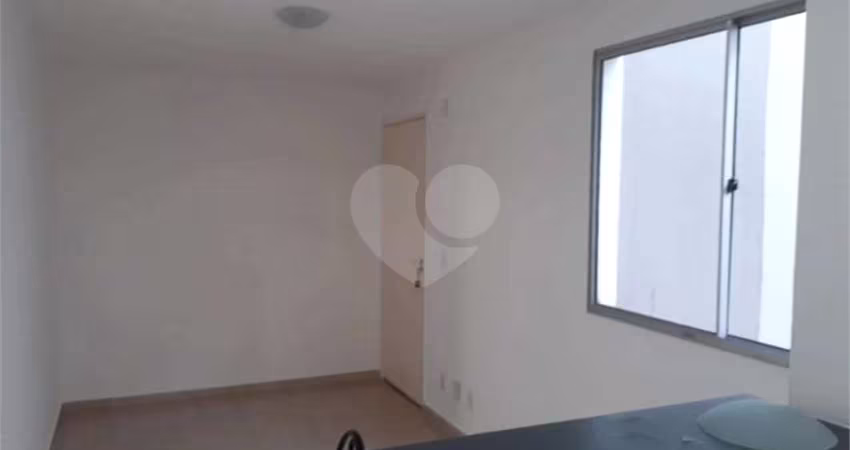 Apartamento no Condomínio Mont Royal