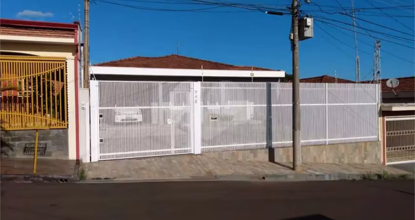 Casa à venda com 4 quartos, sendo 1 suíte,  no centro, são carlos - sp