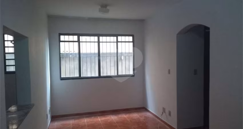 Apartamento com 2 dormitórios.