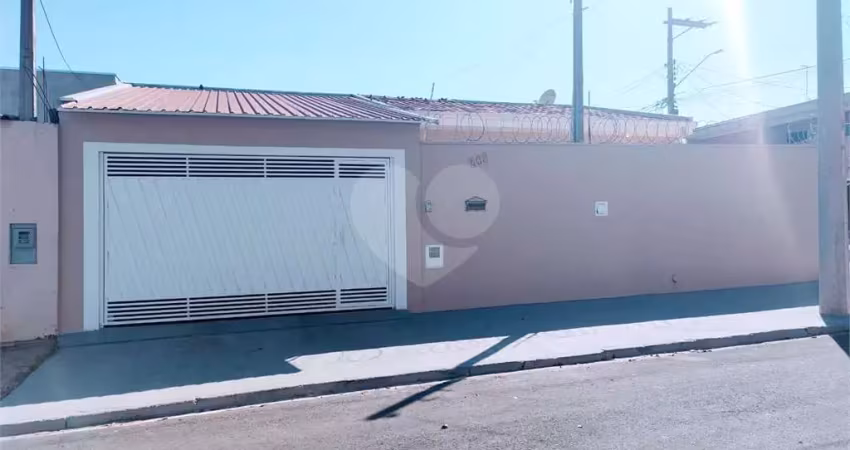 Casa com 2 quartos à venda na Rua Rio São Francisco, 205, Jardim Jóckei Club A, São Carlos