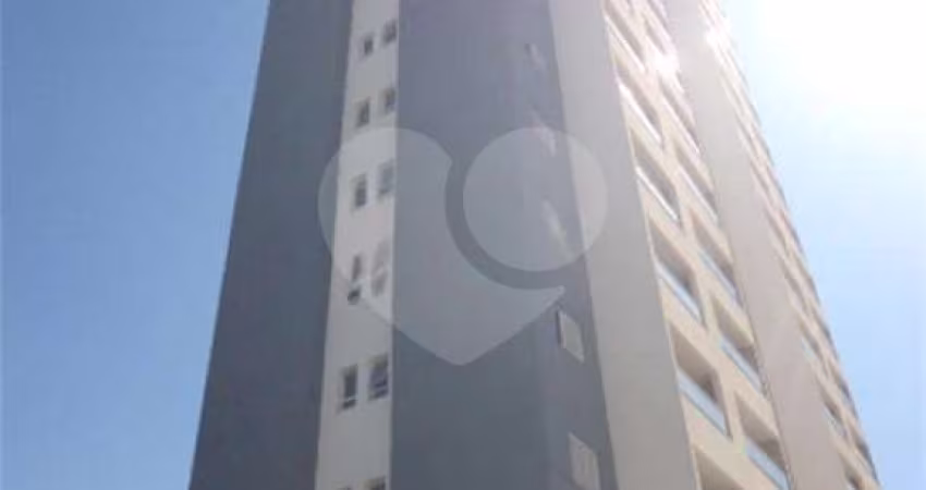 Apartamento no Condomínio Via Campus.