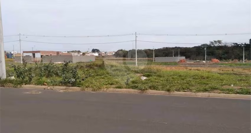 Terreno no Arcoville.