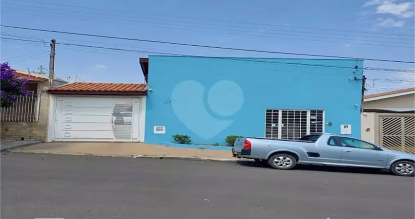 Ótimo imóvel para venda a meia quadra da Henrique Gregori
