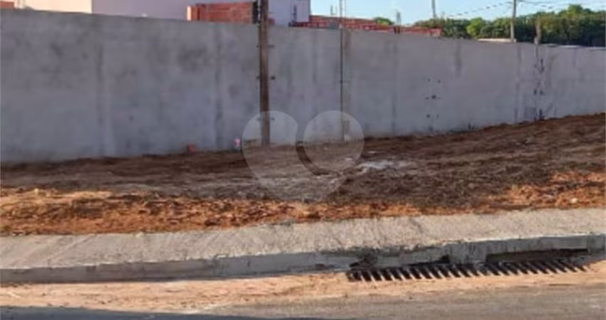 Terreno com 250,00 m² de área total, na Vila Carmem .