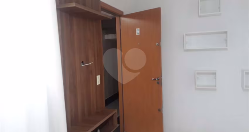 Apartamento no Condomínio Residencial Monte Everest.