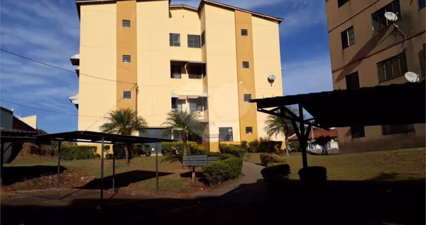 Apartamento no Condomínio Romeu Santini .