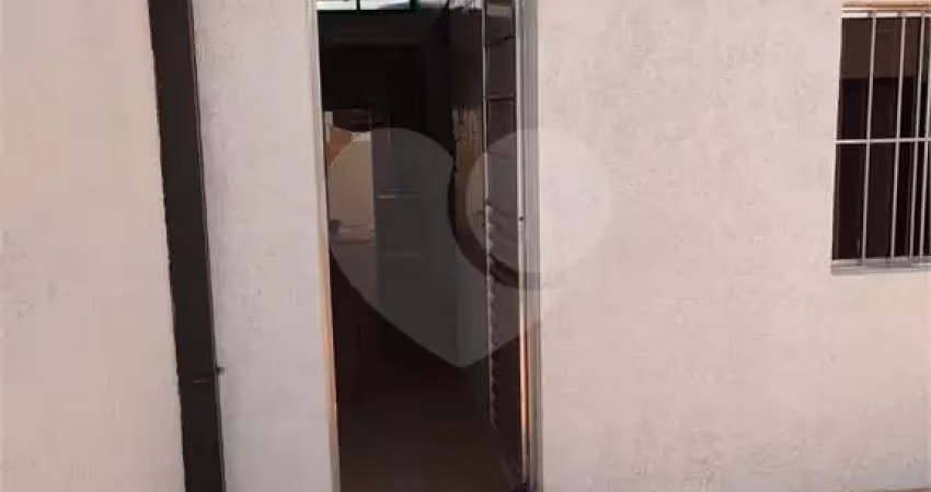 Casa térrea na Vila Lutfalla