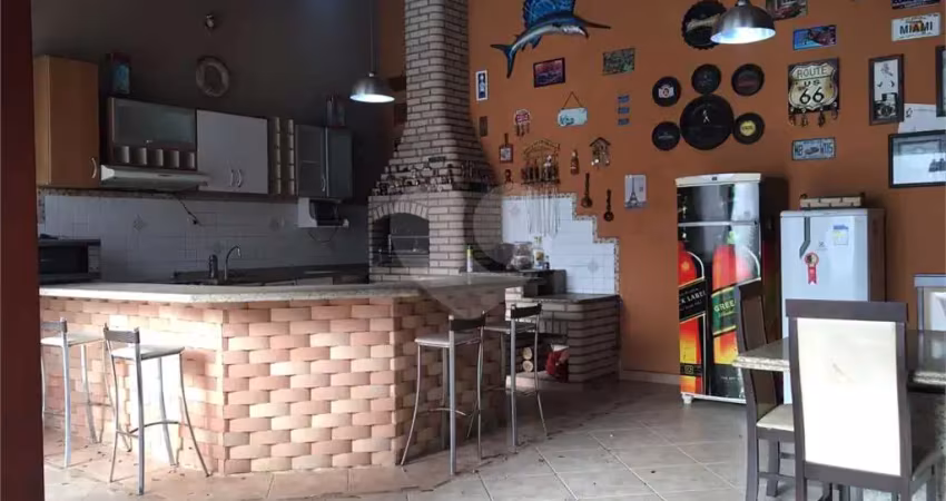 Casa à venda com 4 quartos, sendo 1 suíte,  em núcleo residencial silvio vilari, são carlos - sp