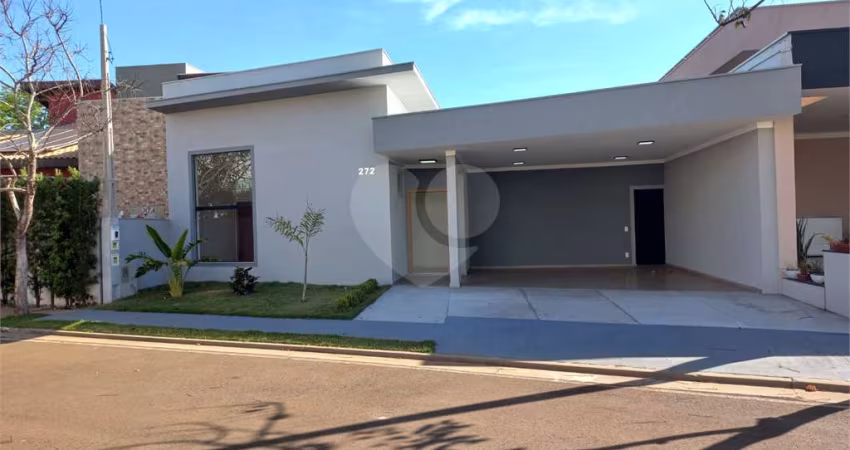 Casa térrea no condomínio fechado Village Damha III