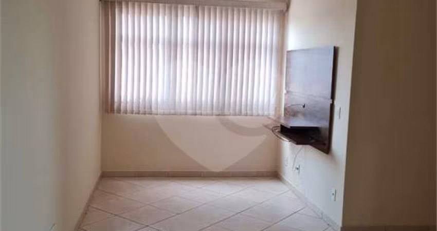 Apartamento no Condomínio Monte Verde.