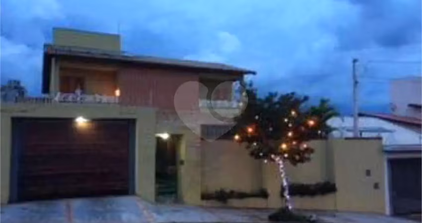 Casa com 4 quartos à venda na Rua Urano Martins, 236, Parque Santa Mônica, São Carlos