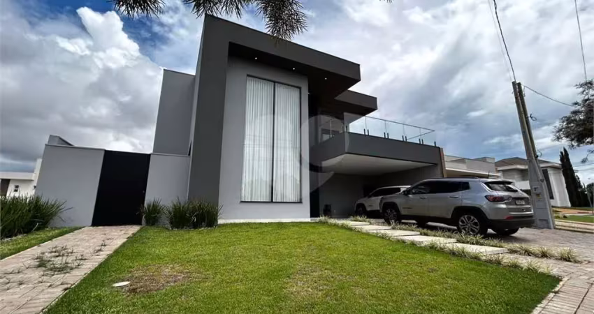 Casa de alto padrão para venda no condomínio Damha III.