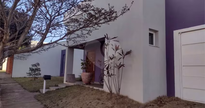 Casa  à venda com 3 quartos, sendo 3 suítes,  no condomínio espraiado, são carlos - sp