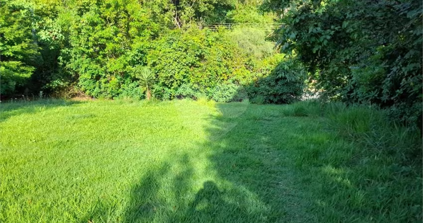 Terreno à Venda em Samambaia