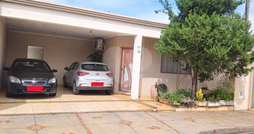 Casa a venda no Parque Fehr.