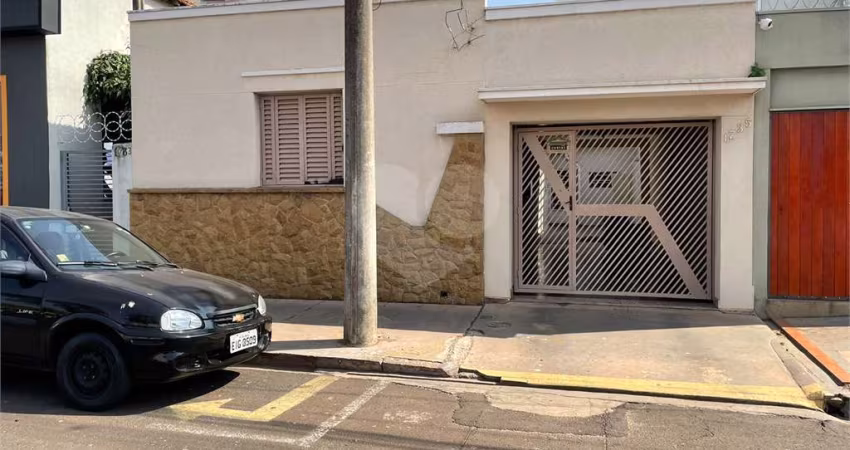 Casa à venda no Centro