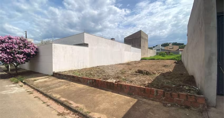 Terreno à Venda no Jardim Embaré - São Carlos