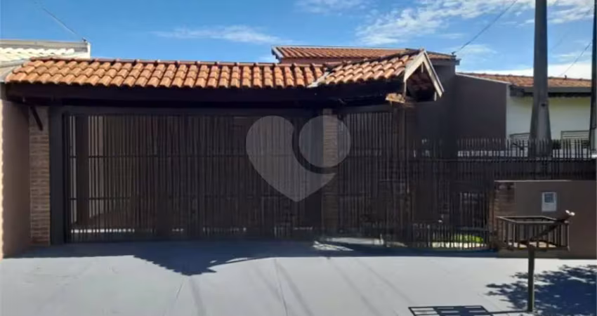 Casa à venda com 3 quartos, sendo 1 suíte,  em residencial samambaia, são carlos - sp