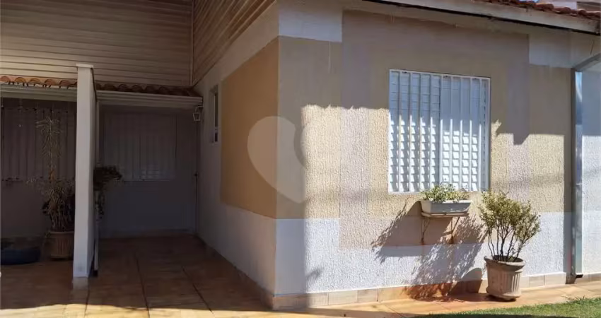 Casa  à venda com 2 quartos, sendo 1 suíte,  no condomínio moradas ii, são carlos - sp