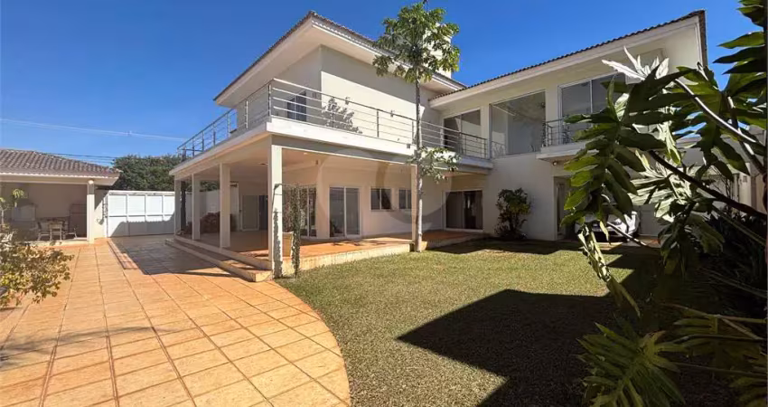 Casa  à venda com 7 quartos, sendo 7 suítes,  no condomínio damha i, são carlos - sp