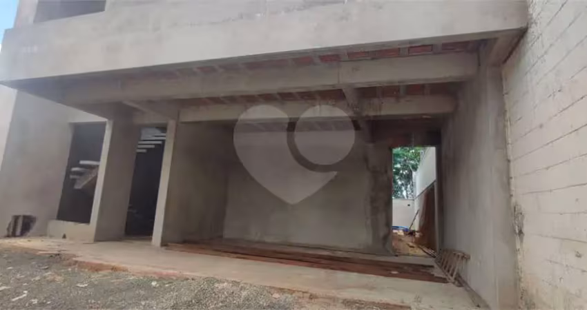Casa  à venda com 3 quartos, sendo 3 suítes,  no condomínio reserva aquarela, são carlos - sp