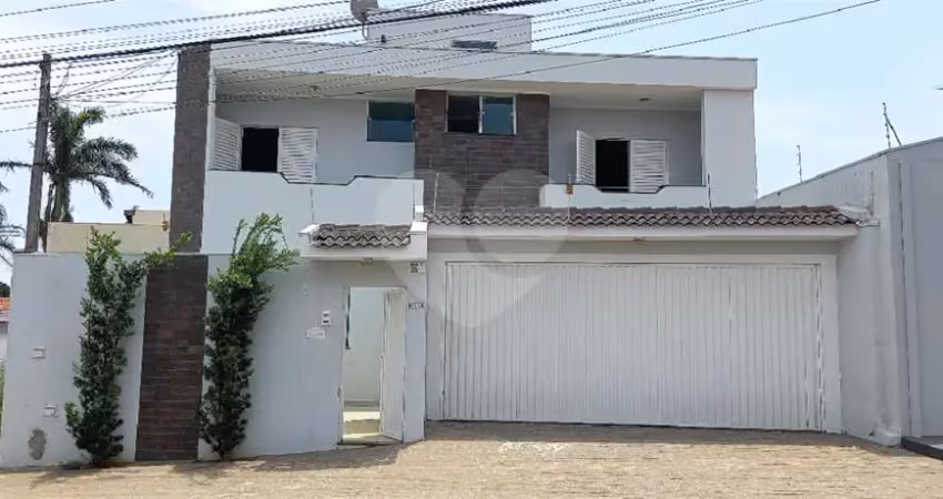 Sobrado à venda com 4 quartos, sendo 1 suíte,  em jardim cardinalli, são carlos - sp
