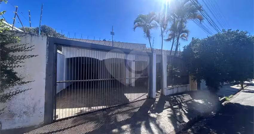 Casa à venda com 3 quartos, sendo 1 suíte,  em jardim são joão batista, são carlos - sp