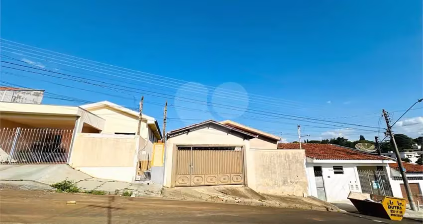 Casa à venda com 3 quartos, sendo 1 suíte,  em vila costa do sol, são carlos - sp