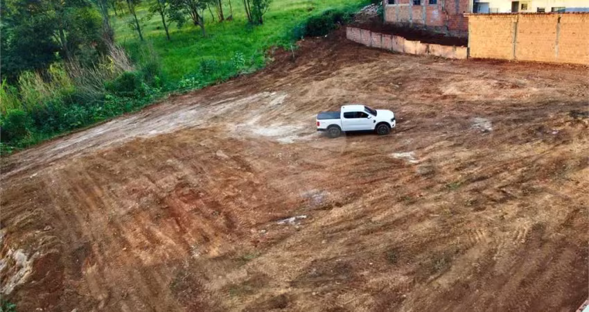 Terreno à venda na Rua Hermínio Bernasconi, Jardim Beatriz, São Carlos
