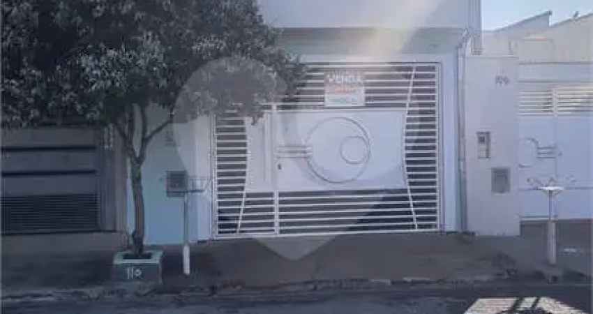 Casa à venda com 4 quartos, sendo 1 suíte,  em cidade aracy, são carlos - sp