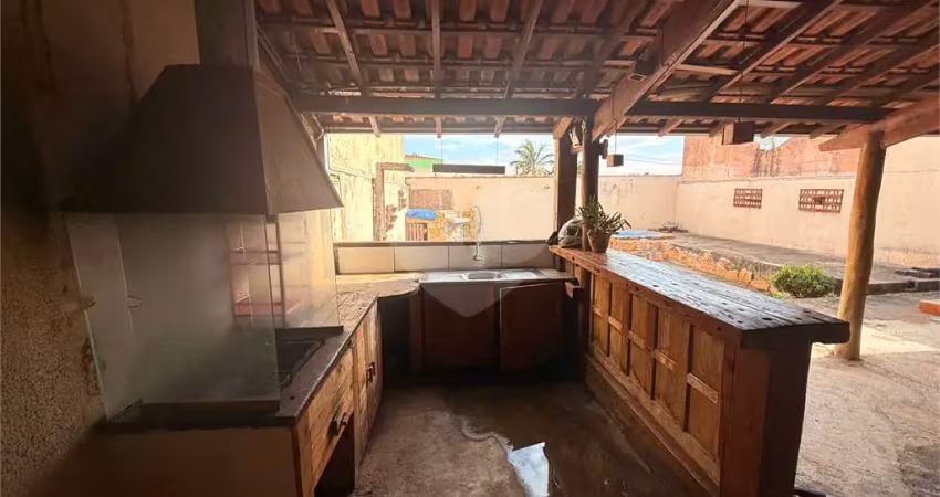 Casa à venda com 3 quartos, sendo 1 suíte,  em vila boa vista, são carlos - sp