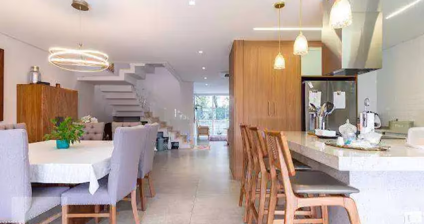 Casa em Condomínio com 424m², 4 Suítes e Piscina Privativa no Jardim Cordeiro