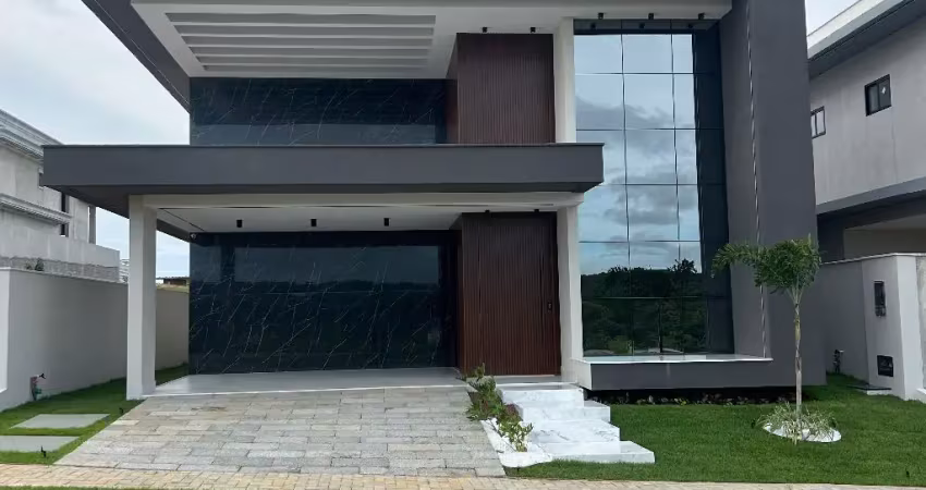 Linda casa de condomínio com 220m² com 3 suúites