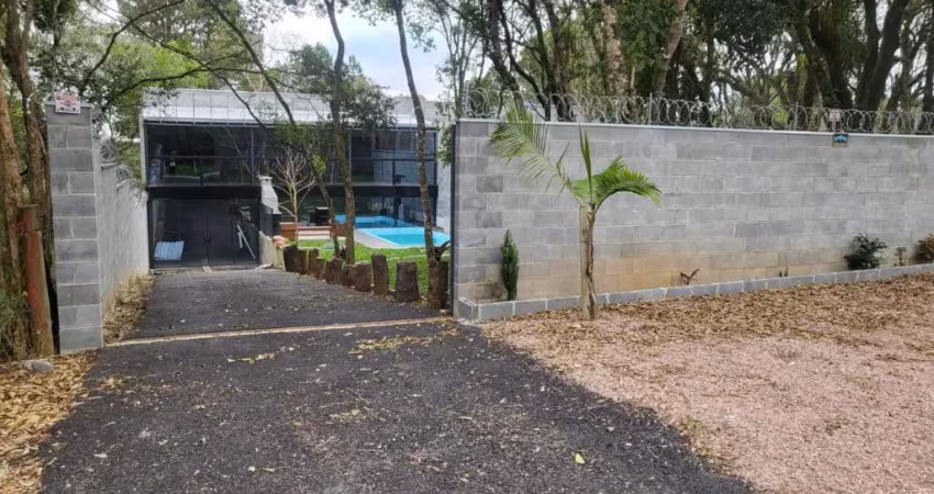 Barracão 348 m2 bem localizado bairro  guatupê são josé dos pinhais