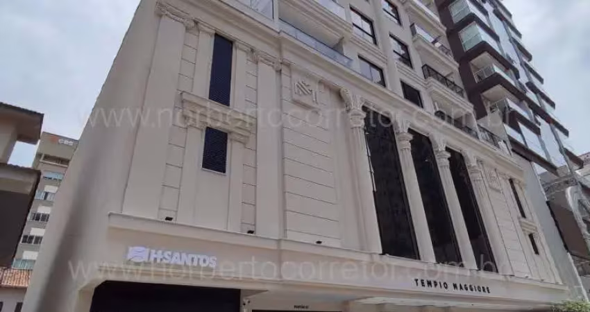 Apartamento à venda na Rua 284, 485, Meia Praia, Itapema