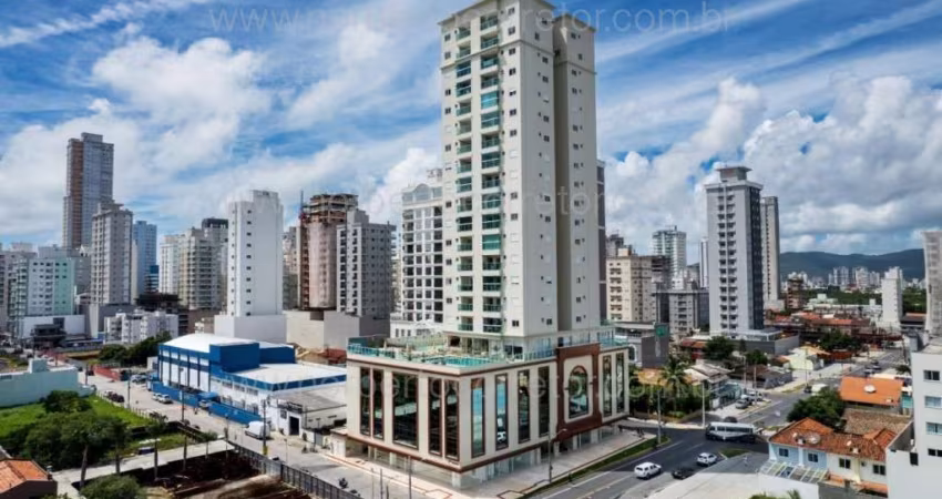 APARTAMENTO MOBILIADO A VENDA EM MEIA PRAIA