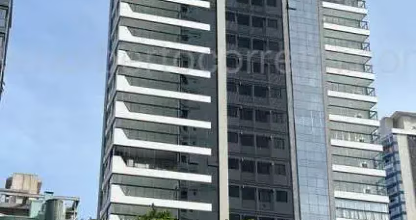 Apartamento à venda na Rua 315, 299, Meia Praia, Itapema