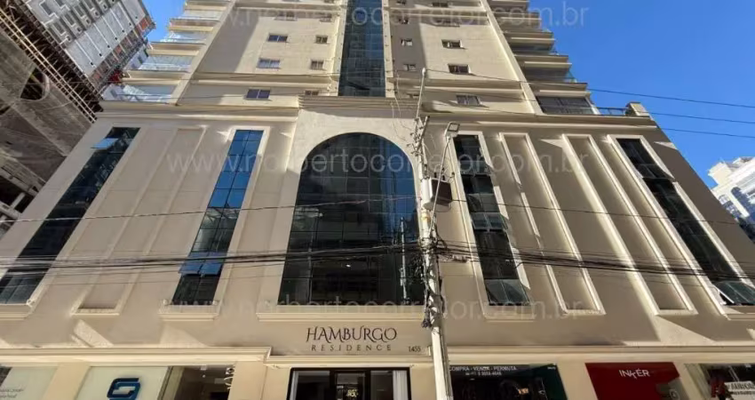 Apartamento à venda na 2Âª avenida , esquina rua 288, 1455, Meia Praia, Itapema