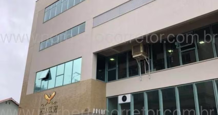 Apartamento novo 3 suítes, Meia Praia, Itapema SC