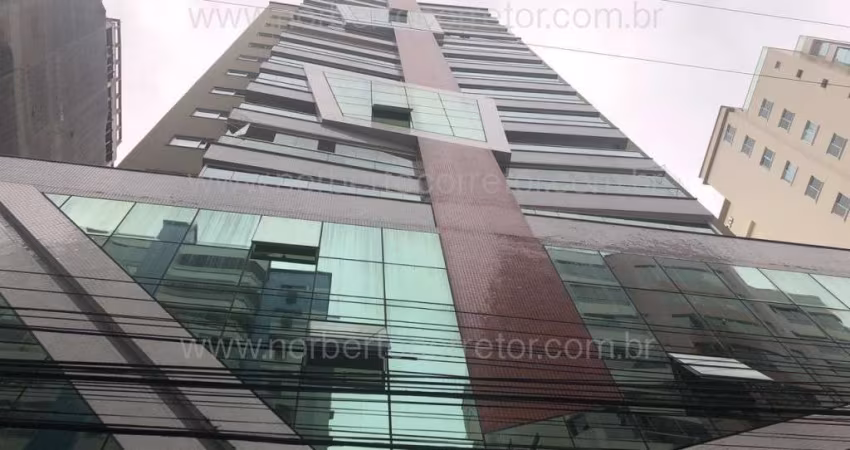 APARTAMENTO 3 SÚITES FINAMENTE MOBILIADO