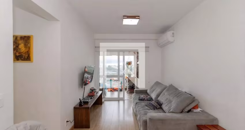 Rua Doutor Rubens Gomes Bueno, 395 • Santo Amaro