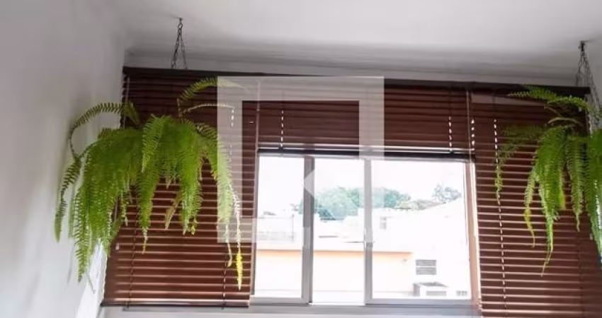 Apartamento à venda com 78m², 2 quartos e 1 vaga