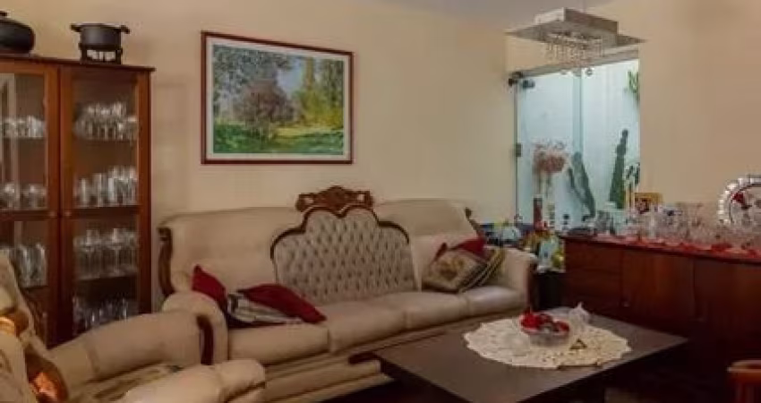 Casa à venda com 269m², 3 quartos e 4 vagas