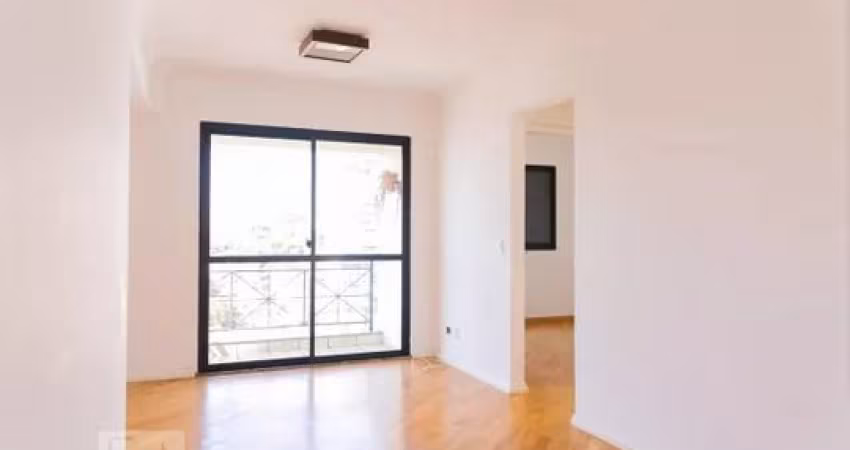 Apartamento no 13º andar com 2 dormitórios e 1 garagem