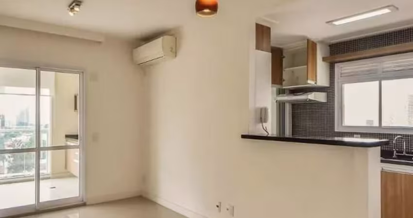 Apartamento no 8º andar com 2 dormitórios e 1 garagem