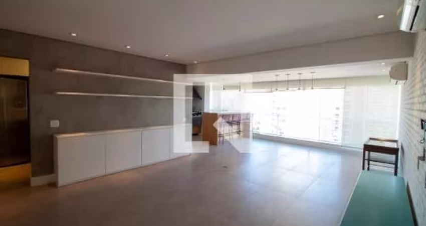 Apartamento no 11º andar com 2 dormitórios e 2 garagens