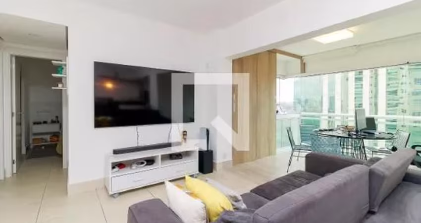 Apartamento no 15º andar com 2 dormitórios e 1 garagem